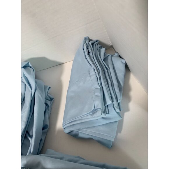 Home Classics 4 Piece Sheet Set Queen Light Blue Flat Fitted 2 Standard Pillowca - Picture 4 of 5